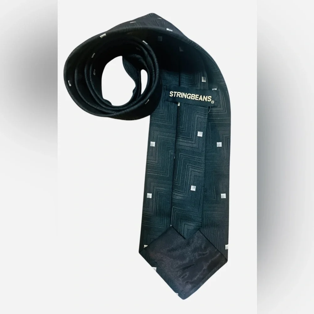 Sophisticated Black Geometric Tie